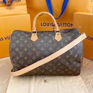 ❤️Louis Vuitton Speedy 35 w/ strap❤️